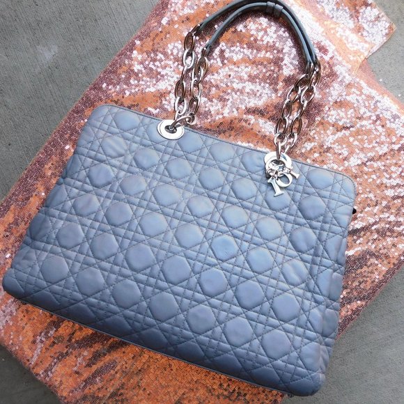 💙Dior Authentic Bag💙 - Picture 3 of 17